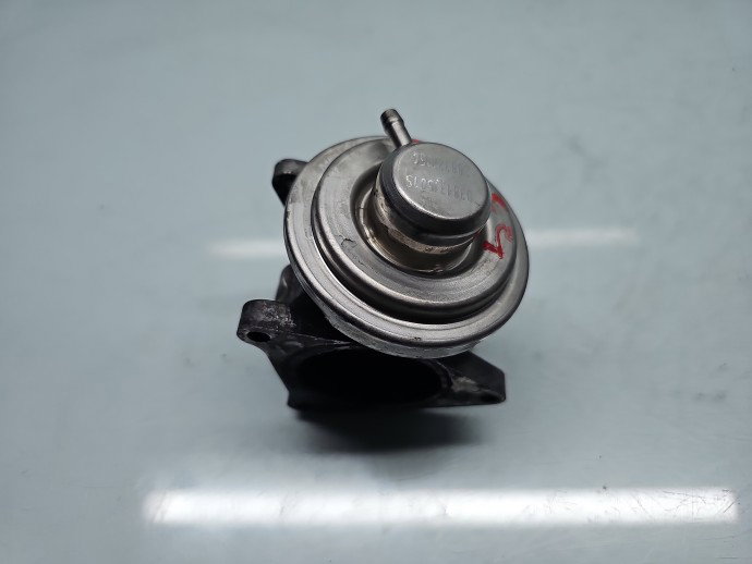 Supapa EGR AUDI A3 (8P1) [Fabr 2003-2012] 038129637D 2.0 TDI BKD 103KW / 140CP