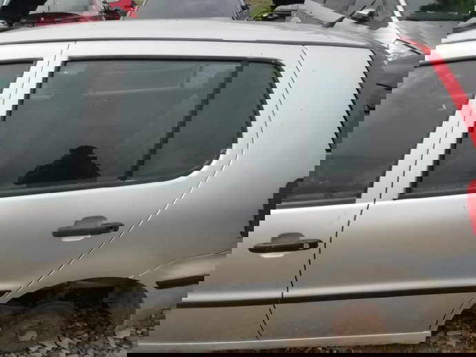 Usa stanga spate Volkswagen Polo 1.2 benz OEM 1995-2000