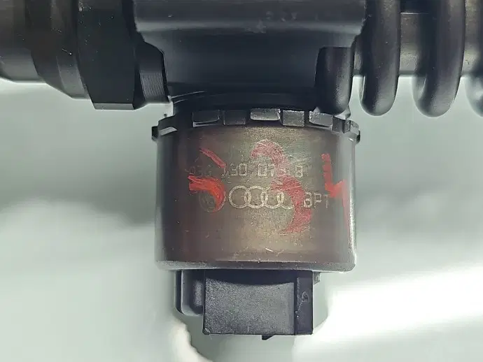 Injector Volkswagen Golf 5 (1K1) [Fabr 2004-2008] 03G130073B 2.0 TDI BKD 103KW / 140CP