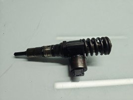 Injector Volkswagen Touran (1T1, 1T2) [Fabr 2003-2010] 03G130073B 2.0 TDI BKD 103KW / 140CP