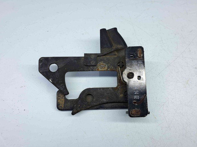Maner deschidere capota Mercedes Clasa E (W212) [Fabr 2009-2016] A2128800064