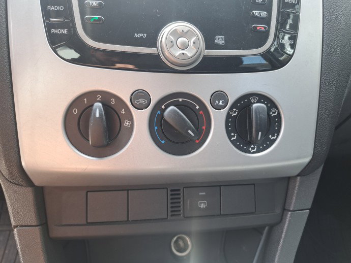 Panou comanda clima Ford Focus 2 (DA) [Fabr 2004-2012] OEM