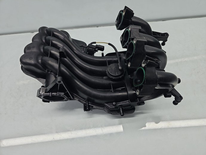 Galerie admisie Volkswagen Golf 5 (1K1) [Fabr 2004-2008] 06A133203DL 1.6 Benz BSE 75KW / 102CP