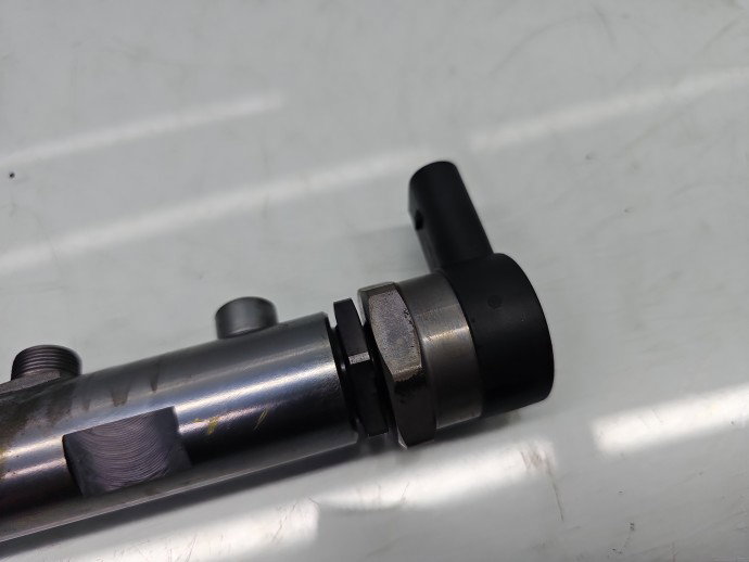 Rampa injectoare Bmw 5 (E60) [Fabr 2004-2010] 7809129 2.0 N47D20O0 130KW / 177CP