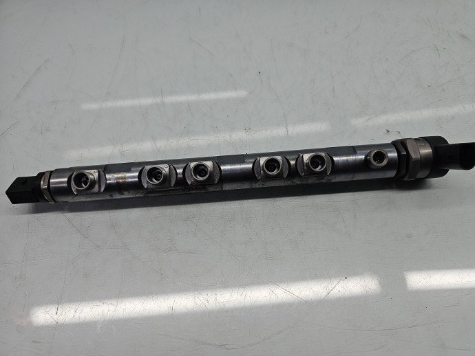 Rampa injectoare Bmw 5 (E60) [Fabr 2004-2010] 7809129 2.0 N47D20O0 130KW / 177CP