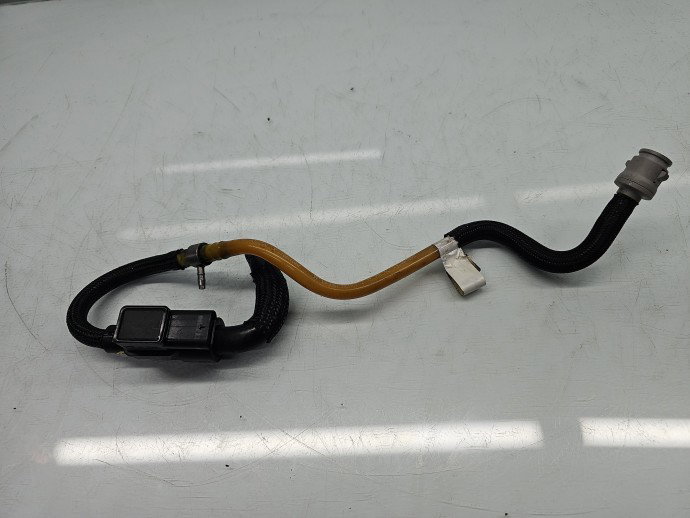 Conducta combustibil Bmw 5 (E60) [Fabr 2004-2010] OEM 2.0 N47D20O0 130KW / 177CP