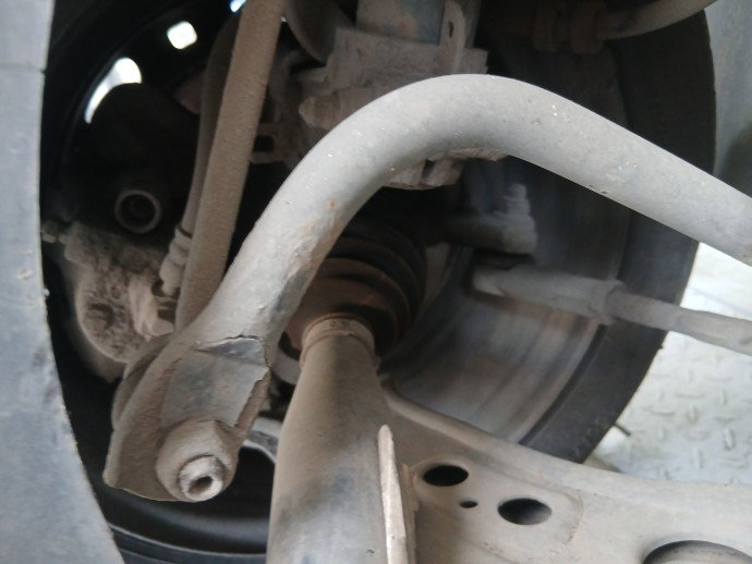 Fuzeta fata dreapta Volkswagen Polo (9N) [Fabr 2001-2008]1.2 Benz BMD 40KW / 55CP