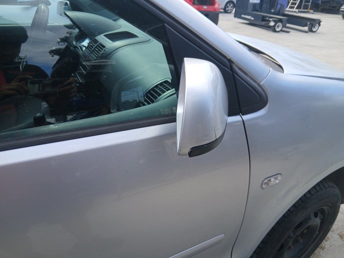 Oglinda dreapta Volkswagen Polo (9N) [Fabr 2001-2008] Berlina cu hayon LA7W
