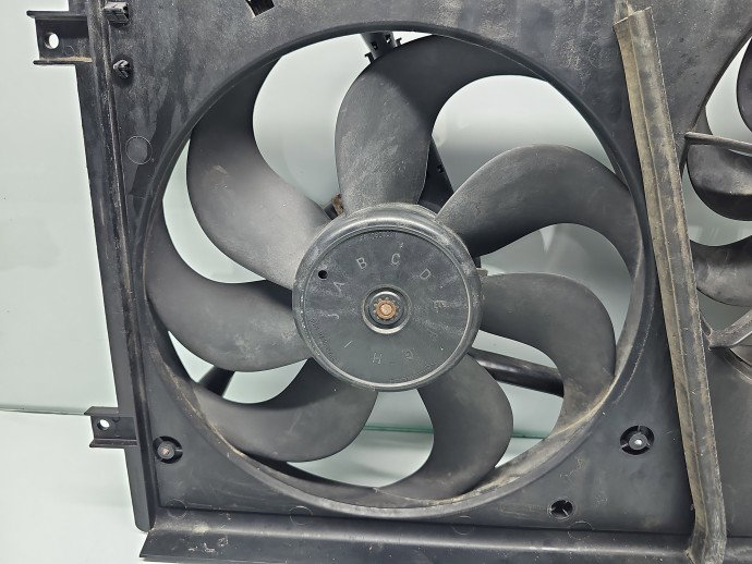 Electroventilator Volkswagen Polo (9N) [Fabr 2001-2008] 6Q0121207F 1.2 Benz AZQ 47KW / 64CP