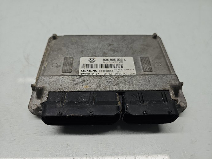 Calculator motor ECU Volkswagen Polo (9N) [Fabr 2001-2008] 03E906033L 1.2 Benz AZQ 47KW / 64CP