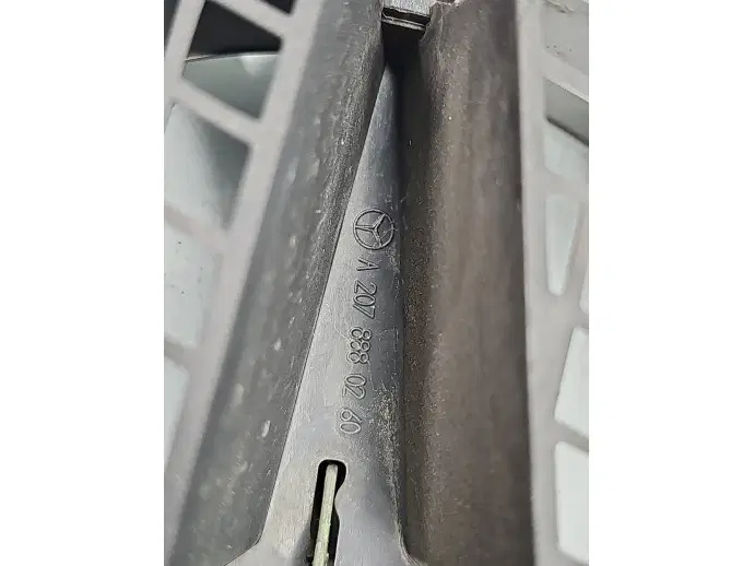 Grila bara fata Mercedes Clasa B (W245) [Fabr 2005-2011] Monovolum A2078880260