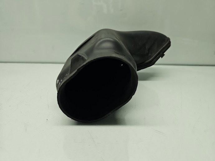 Tub admisie aer Bmw 5 (E60) [Fabr 2004-2010] 7796692-02 2.0 N47D20O0 130KW / 177CP