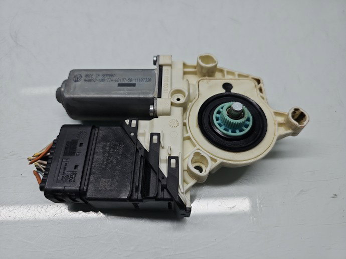 Motoras geam dreapta spate Volkswagen Jetta 3 (1K2) [Fabr 2005-2010] 1k5839402g