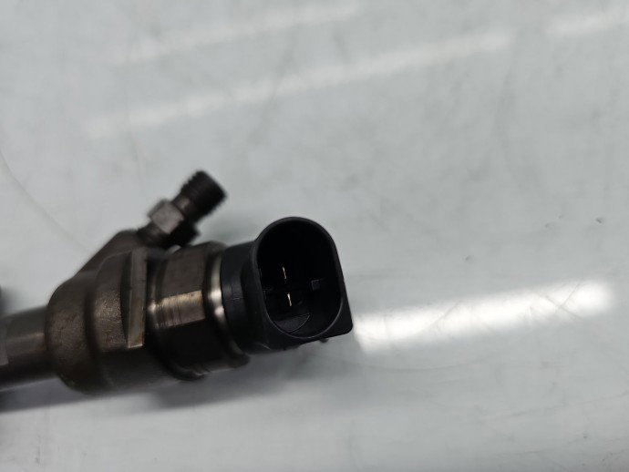 Injector Bmw 5 (E60) [Fabr 2004-2010] 7798446 2.0 N47D20U0 105KW / 143CP