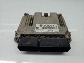 Calculator motor ECU Volkswagen Golf 5 (1K1) [Fabr 2004-2008] 03G906021PR 2.0 TDI BMM 103KW / 140CP