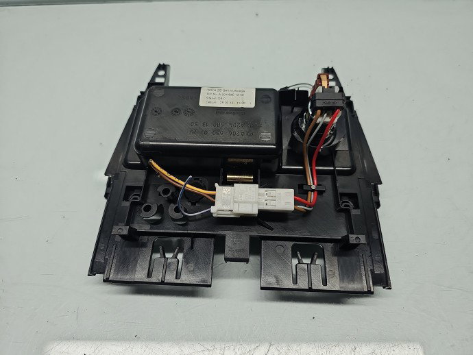 Scrumiera Mercedes Clasa C (W204) [Fabr 2007-2014] A2046801350