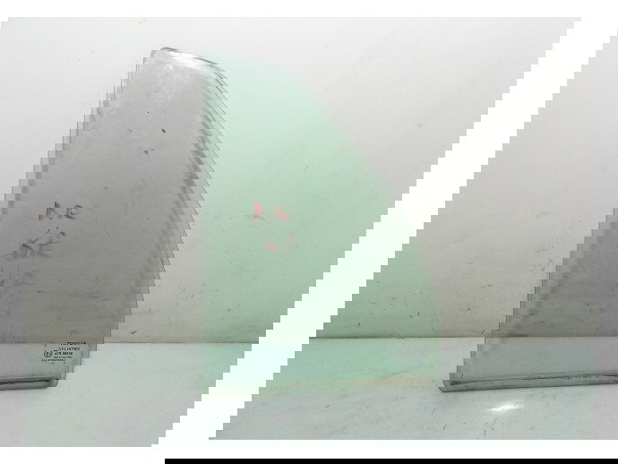 Geam usa fix stanga spate Toyota Yaris 1.4 Diesel OEM 2005-2011