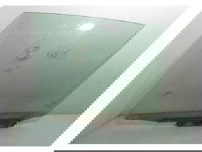 Geam usa stanga spate Toyota Yaris 1.4 Diesel OEM 2005-2011