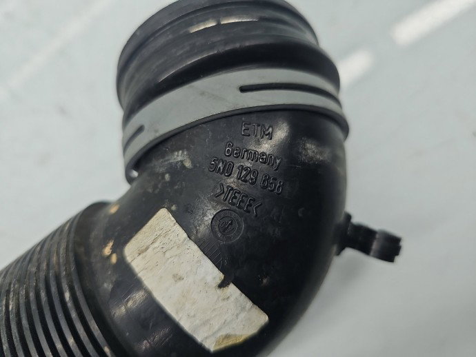 Tub admisie aer Skoda Octavia 2 (1Z3) [Fabr 2004-2013] 5N0129656 2.0 TDI CBAB 103KW / 140CP