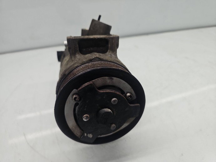 Compresor clima Volkswagen Golf 6 (5K1) [Fabr 2009-2013] 5N0820803 2.0 TDI CBAB 103KW / 140CP
