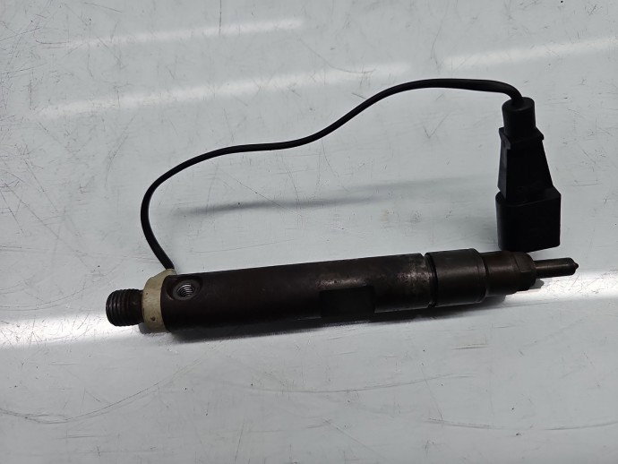 Injector Skoda Octavia 1 (1U2) [Fabr 1996-2010] 038130202C 1.9 TDI AQM 50KW / 75CP