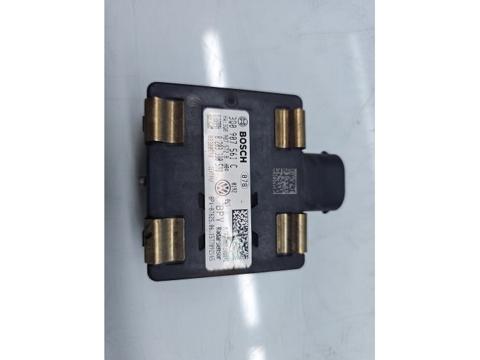 Senzor radar distronic Volkswagen Passat B8 (3G2) [Fabr 2015-prezent] 3Q0907561C