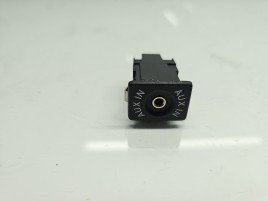 Conector auxiliar USB Volkswagen Touran (1T3) [Fabr 2010-2015] 5M0035724