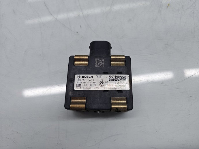 Senzor radar distronic Skoda Superb III (3V3) [Fabr 2015-prezent] 3Q0907561C