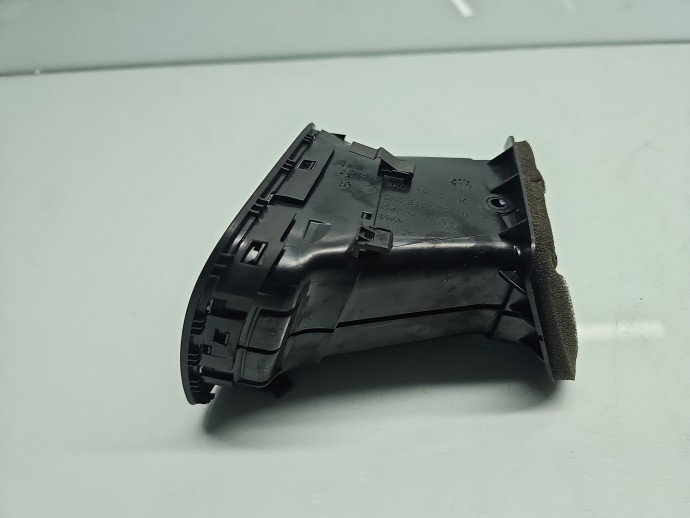 Grila aerisire stanga Volkswagen Golf 6 (5K1) [Fabr 2009-2013] 5K0819709D