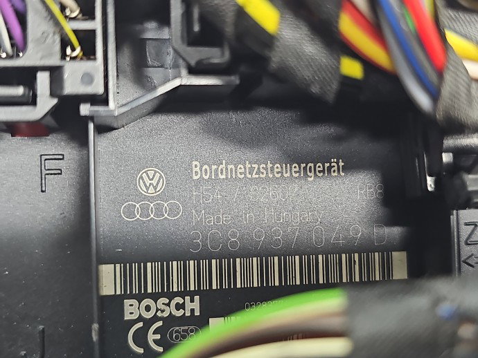Modul confort Volkswagen Passat B6 (3C2) [Fabr 2005-2010] 3C8937049D