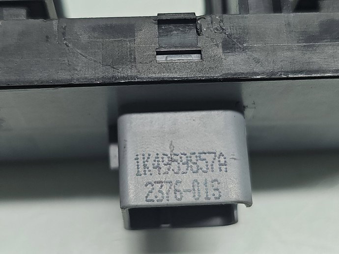 Butoane comanda geamuri sofer Volkswagen Passat B6 Variant (3C5) [Fabr 2005-2010] 1K4959857A