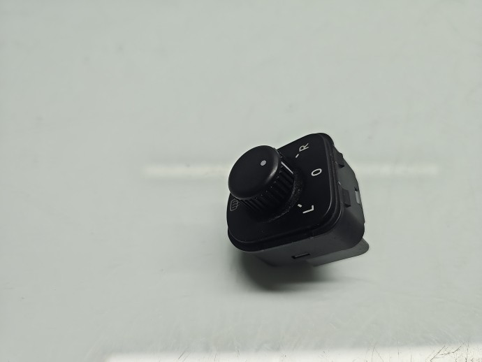 Buton reglaj oglinzi Volkswagen Passat B6 Variant (3C5) [Fabr 2005-2010] 1K0959565H