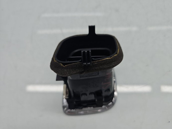 Grila aerisire stanga Volvo S60 II [Fabr 2010-2018] 30791697