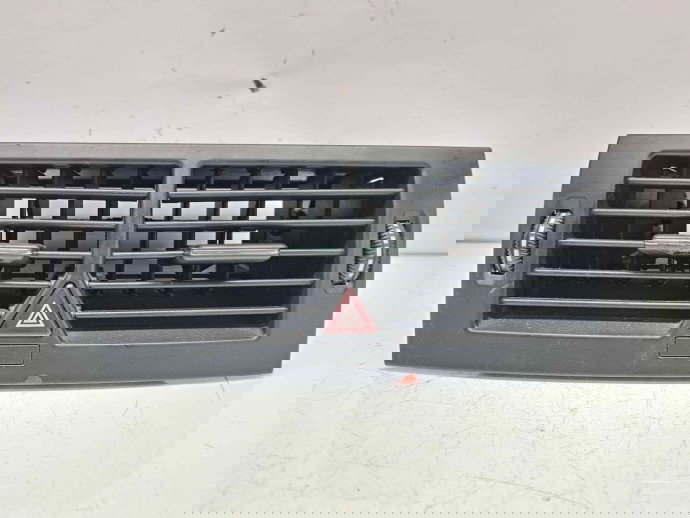  Grila aerisire centrala Mercedes Clasa A (W169) [Fabr 2004-2012] A1698300054