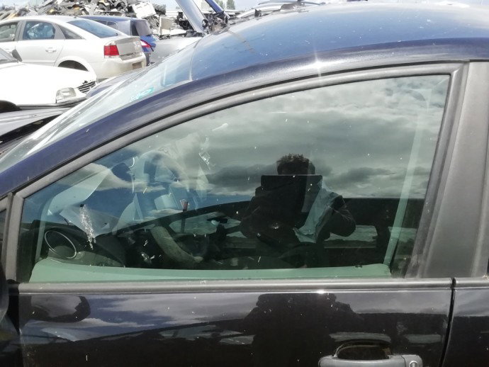 Geam stanga fata Seat Ibiza 1.2 benz OEM 2008-2017