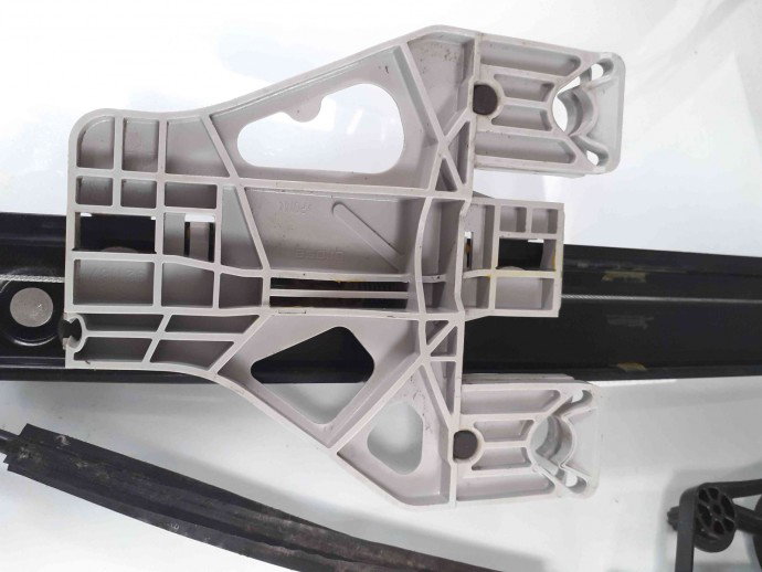 Macara geam dreapta spate 4G0839462 AUDI A6 (4G5, C7) [Fabr 2011-2017]