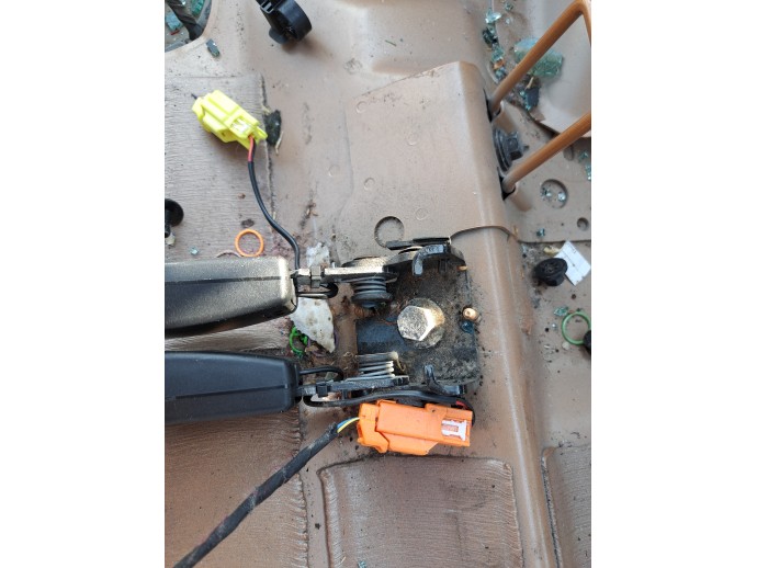 Capsa centura spate mijloc Volvo S60 II [Fabr 2010-2018] OEM