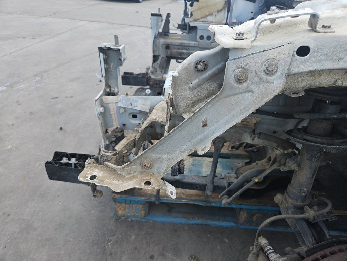 Suport aripa stanga fata Renault Megane 4 [Fabr 2015-prezent] Hatchback
