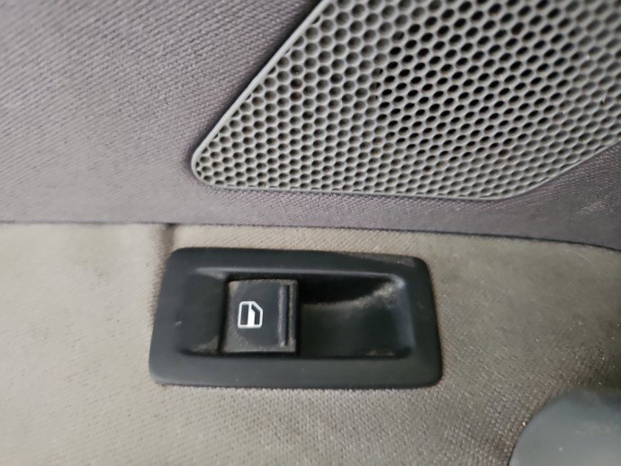 Buton geam stanga spate Volkswagen Touran (1T1, 1T2) [Fabr 2003-2010] OEM