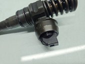 Injector Volkswagen Passat B6 (3C2) [Fabr 2005-2010] 038130073BQ 2.0 TDI BMM 103KW / 140CP