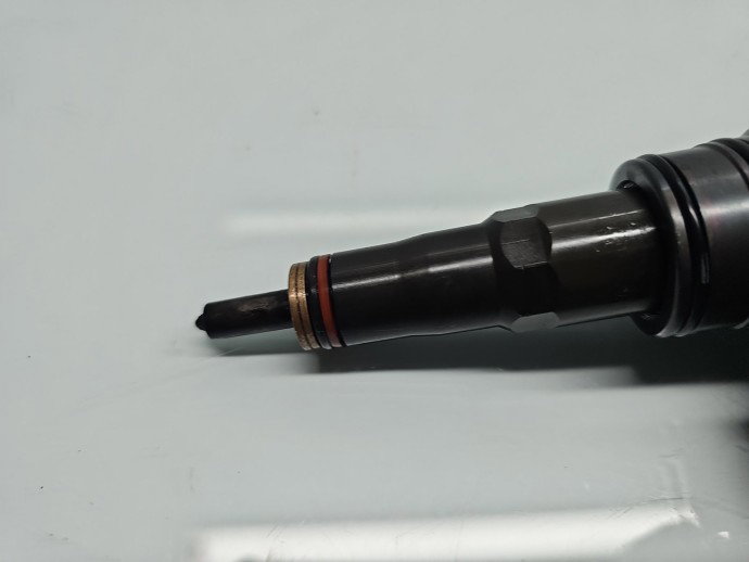 Injector Volkswagen Passat B6 (3C2) [Fabr 2005-2010] 038130073BQ 2.0 TDI BMM 103KW / 140CP