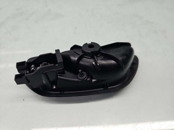 Maner interior dreapta fata Renault Megane 4 [Fabr 2015-prezent] 826725403R