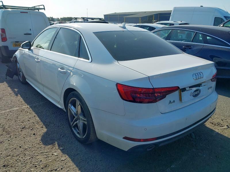 AUDI A4 8W2