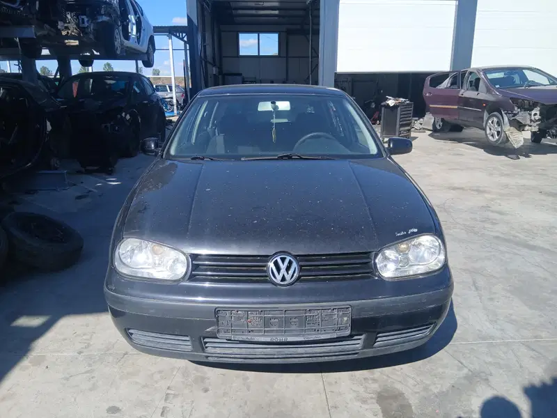 Volkswagen Golf 4 (1J1) · 2001