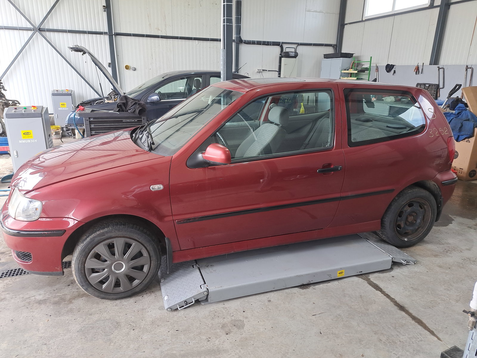 Volkswagen Polo (6N2) [Fabr 1995-2000]