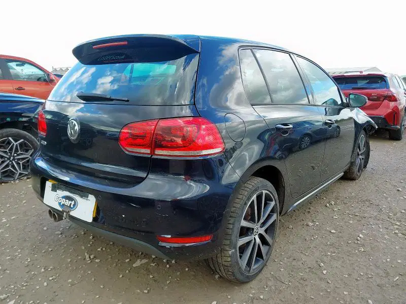 Volkswagen Golf 6 (5K1) [Fabr 2009-2013]