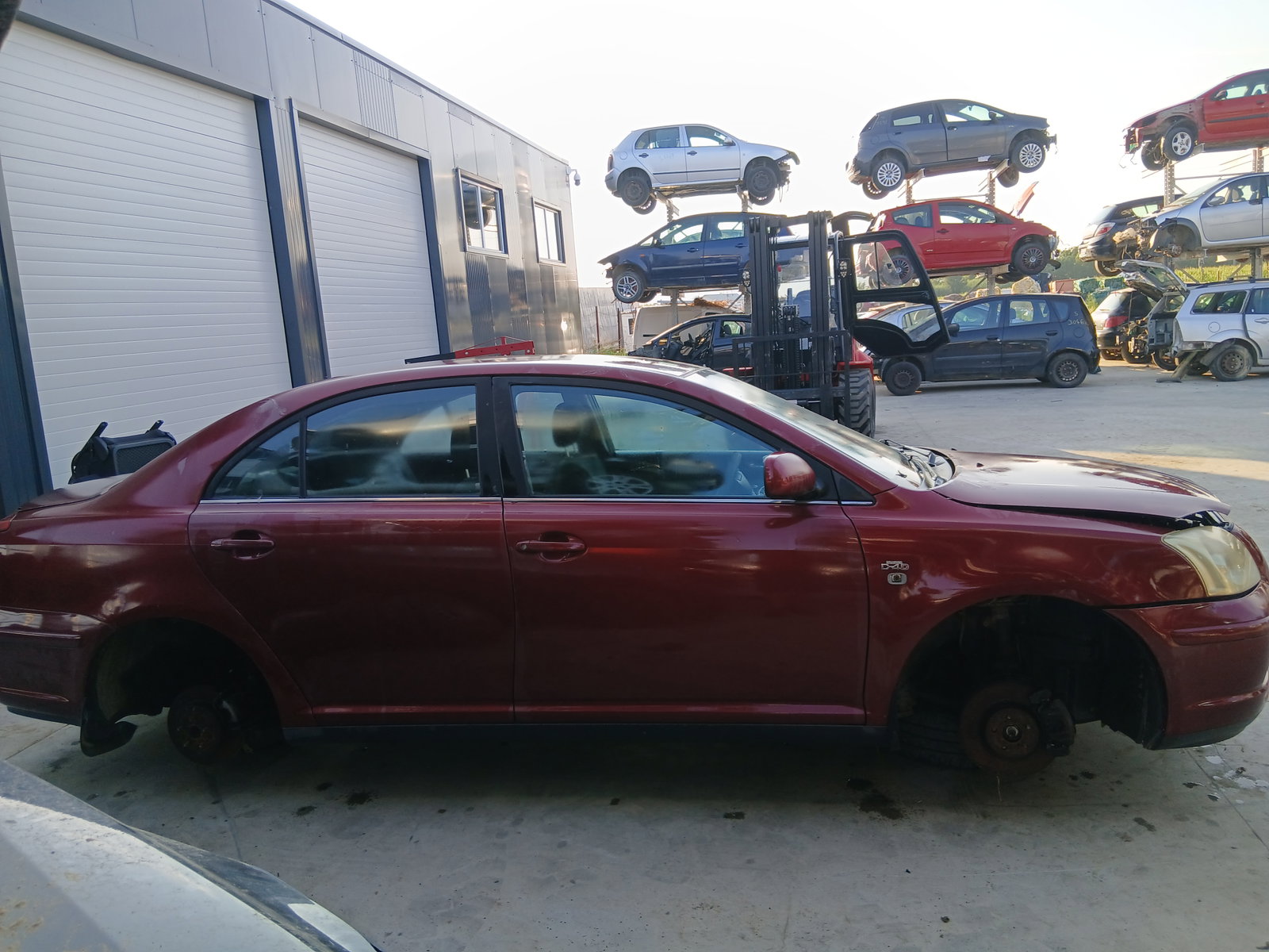 Toyota Avensis II (T25) [Fabr 2002-2008]