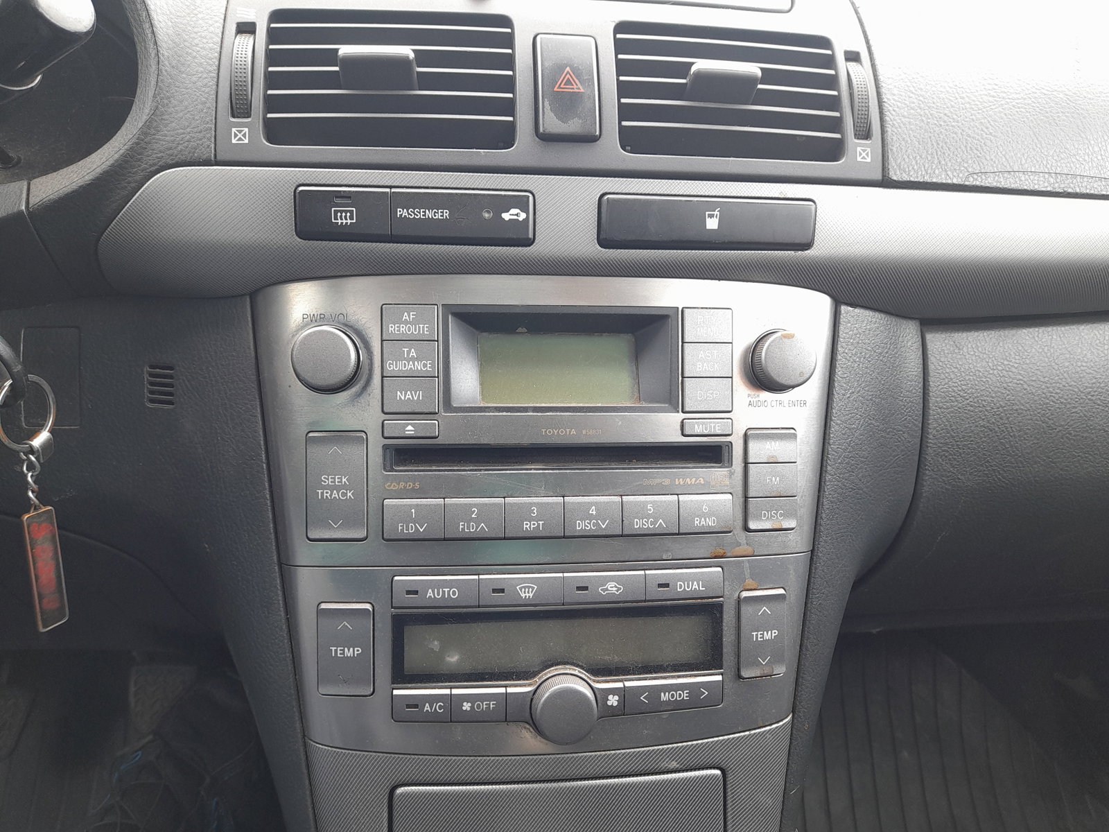 Toyota Avensis II (T25) [Fabr 2002-2008]