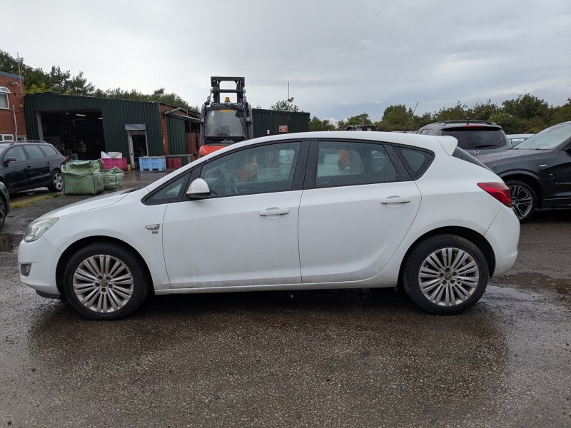 Opel Astra J [Fabr 2009-2015]