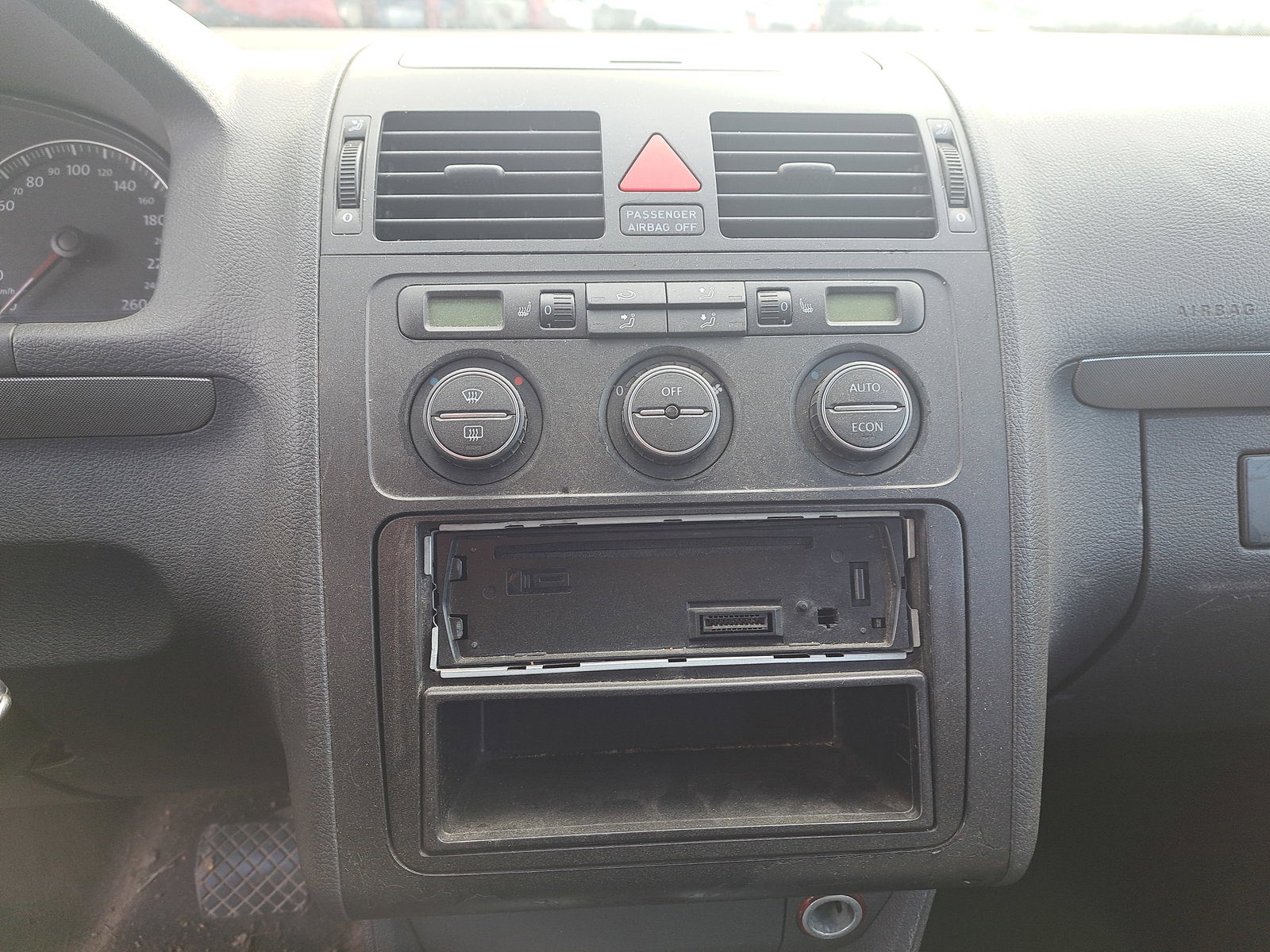 Volkswagen Touran (1T1, 1T2) [Fabr 2003-2010] 